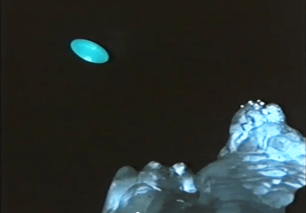 Strašiak a snežienky